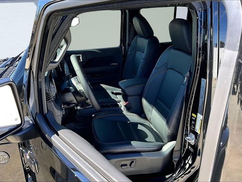 New 2026 Jeep Gladiator Sport image 3