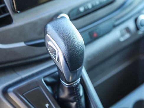 Used 2022 Ford Transit 350 XLT image 21