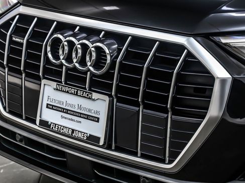 Used 2021 Audi Q3 2.0T Premium image 12