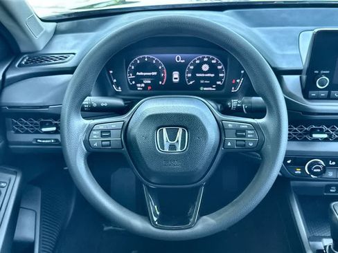 Used 2025 Honda Accord SE image 15