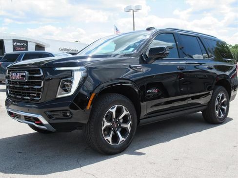 New 2026 GMC Yukon AT4 w/ AT4 Premium Package AWD/4WD image 3