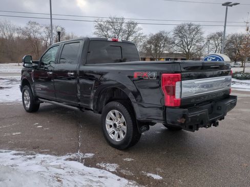 Used 2018 Ford F250 Platinum w/ Platinum Ultimate Package image 6