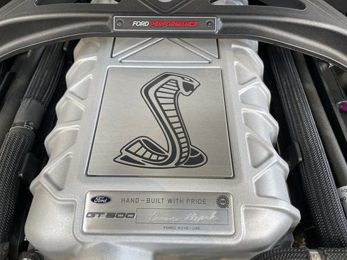 Used 2021 Ford Mustang Shelby GT500 w/ Carbon Fiber Track Pack image 43