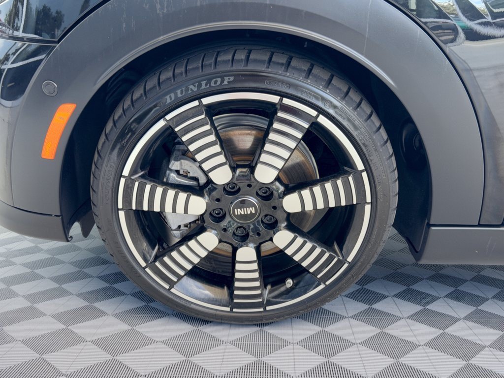 Used 2023 MINI Cooper S FWD image 13