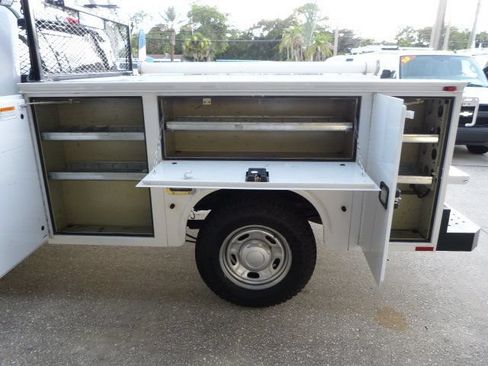 Used 2019 Ford F250 XL w/ Power Equipment Group RWD image 16