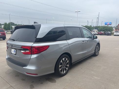Used 2023 Honda Odyssey EX-L image 5