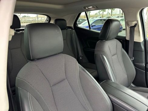 Used 2022 Buick Envision Preferred image 23