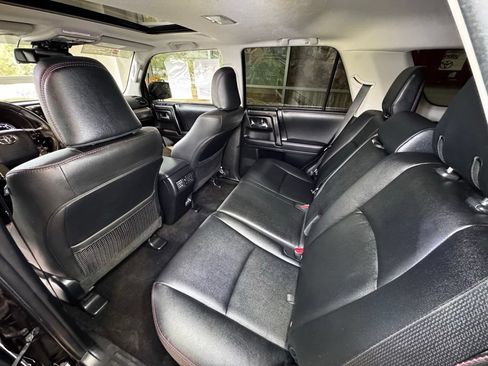 Certified 2024 Toyota 4Runner TRD Off-Road Premium w/ Moonroof Package AWD/4WD image 47