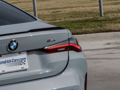 Used 2021 BMW M4 Coupe w/ Executive Package image 32