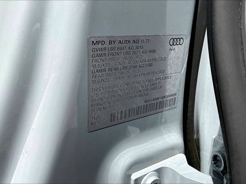 Used 2022 Audi RS Q8 w/ Carbon Optic Package AWD/4WD image 10