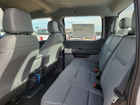 New 2026 Ford F350 XL w/ XL Off-Road Package AWD/4WD image 16