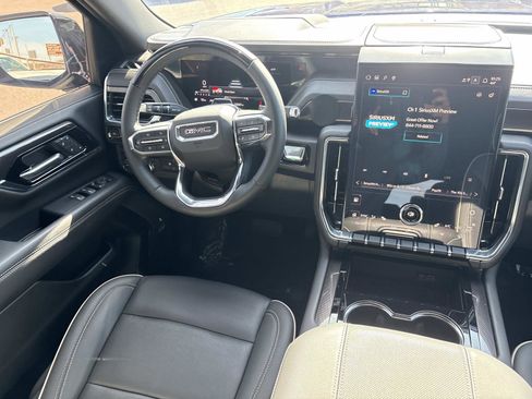 Used 2025 GMC Yukon Elevation image 27