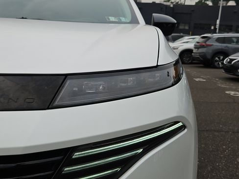 Certified 2025 Nissan Murano SV AWD/4WD image 9