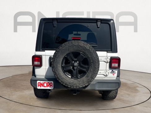 Used 2020 Jeep Wrangler Sport AWD/4WD image 8