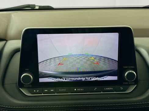 Used 2023 Nissan Rogue SV image 13