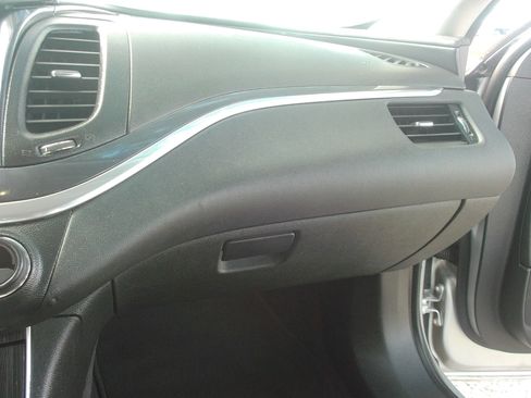 Used 2017 Chevrolet Impala LT FWD image 31