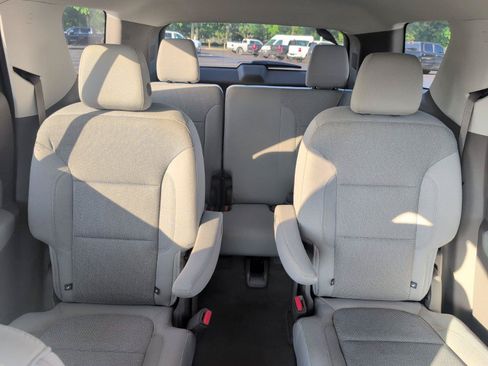 Used 2018 Chevrolet Traverse LT FWD image 30