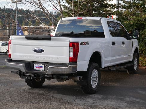 Used 2018 Ford F350 XLT image 22
