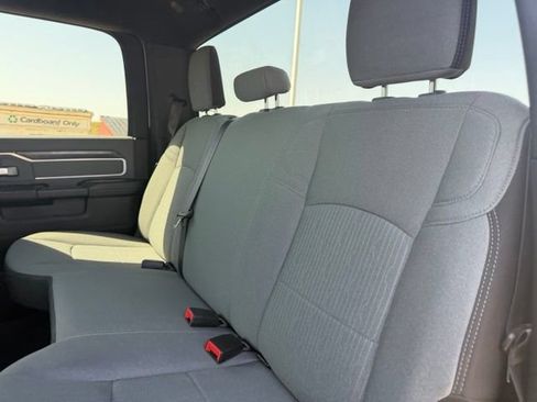 Used 2022 RAM 2500 Big Horn AWD/4WD image 13