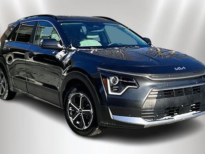 Used 2023 Kia Niro EX