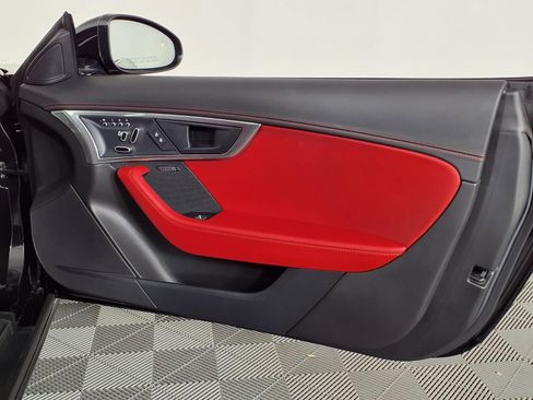Used 2022 Jaguar F-TYPE Coupe image 8