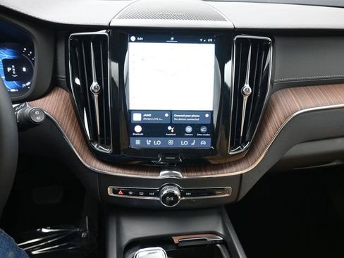 Used 2023 Volvo XC60 B5 Ultimate w/ Climate Package AWD/4WD image 14