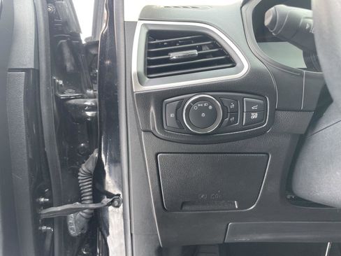 Used 2022 Ford Edge SEL w/ Convenience Package image 11