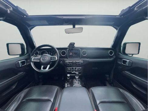 Used 2020 Jeep Wrangler Unlimited Sahara AWD/4WD image 9