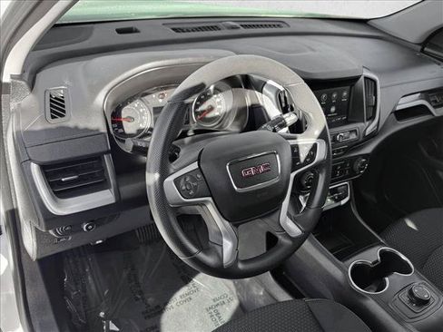Used 2024 GMC Terrain SLE AWD/4WD image 11