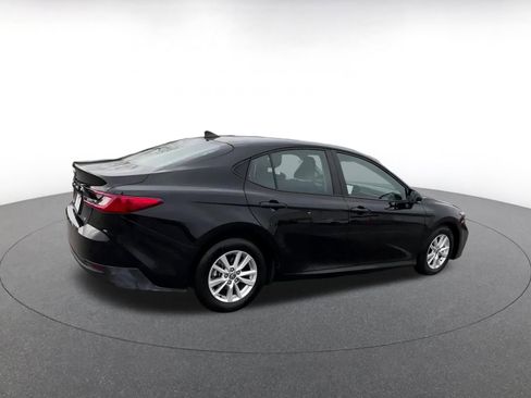 Used 2025 Toyota Camry LE image 15