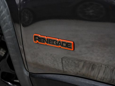 Used 2020 Jeep Renegade Latitude image 52