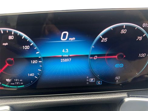 Used 2023 Mercedes-Benz EQB 300 4MATIC image 58