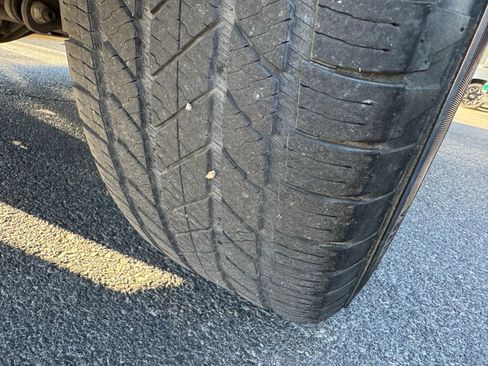 Used 2019 Chevrolet Suburban LT image 9