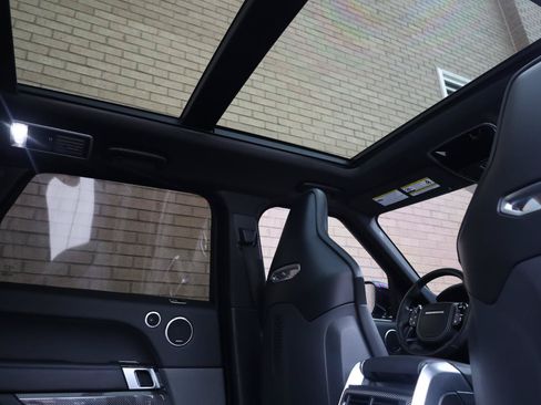 Used 2019 Land Rover Range Rover Sport SVR AWD/4WD image 28