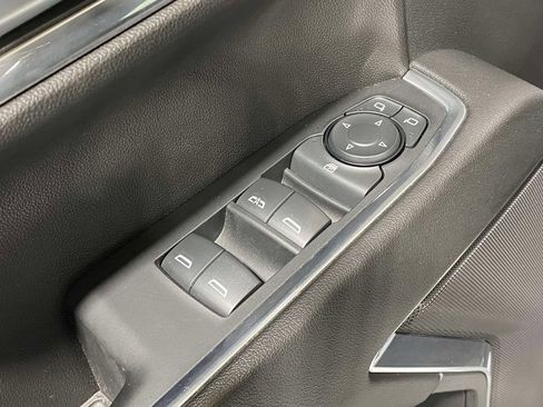 Used 2024 Chevrolet Silverado 1500 LT AWD/4WD image 18