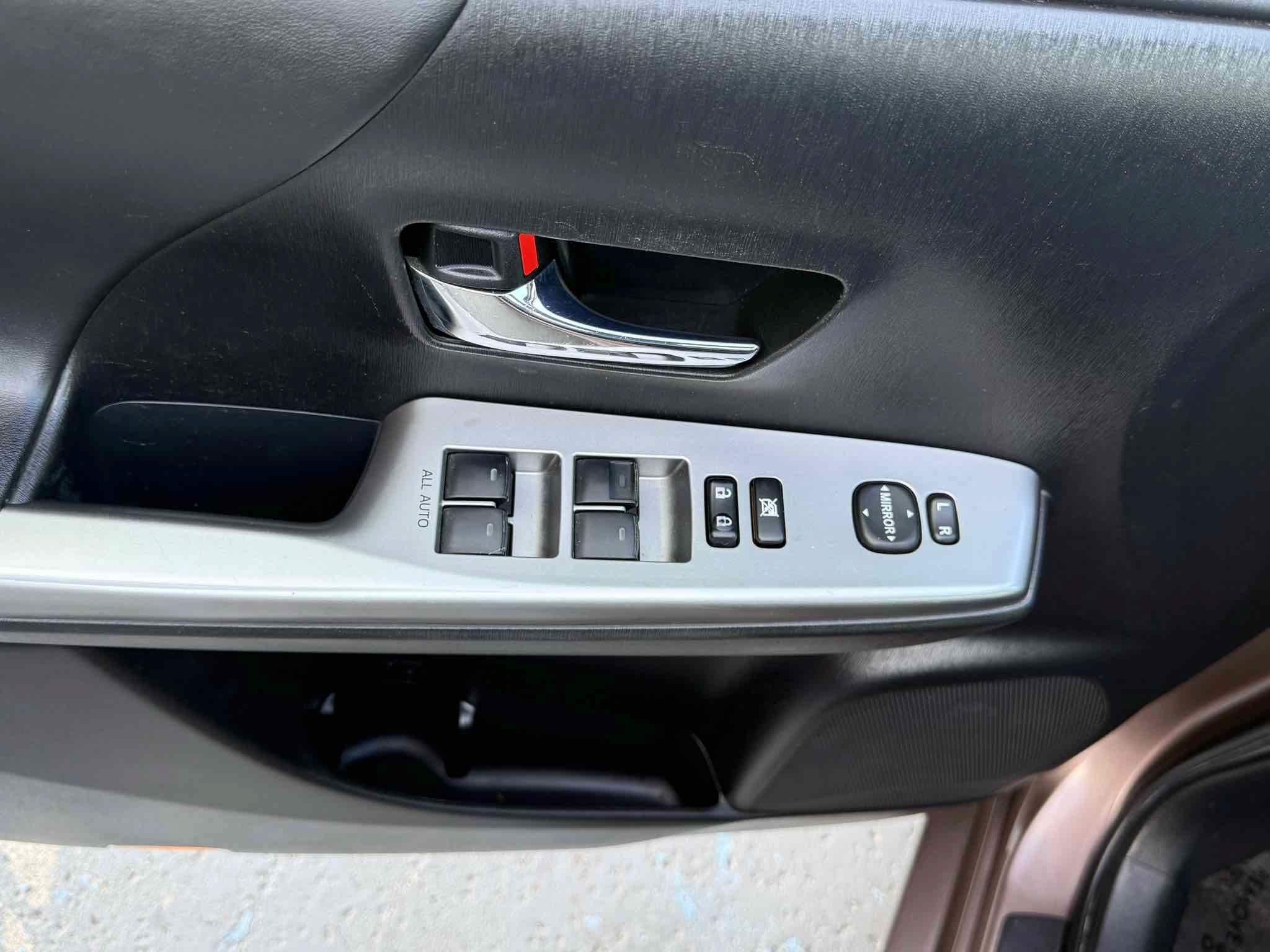Used 2017 Toyota Prius V Four FWD image 85