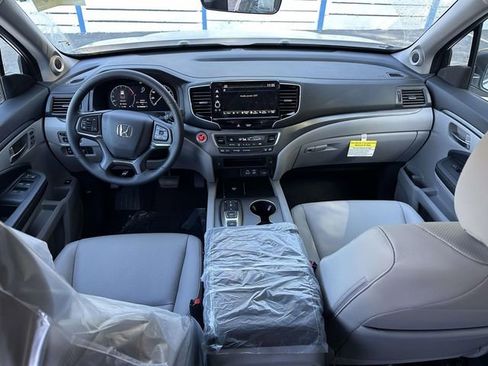 New 2025 Honda Ridgeline RTL image 12