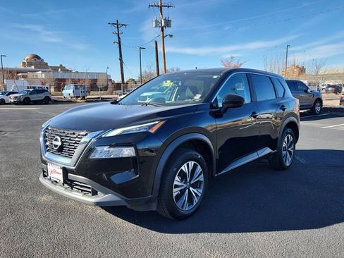 Used 2023 Nissan Rogue SV image 7