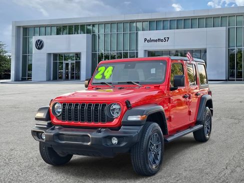 Used 2024 Jeep Wrangler Unlimited Sport AWD/4WD image 3