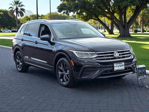 Used 2024 Volkswagen Tiguan SE image 4