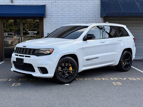 Used 2018 Jeep Grand Cherokee Trackhawk AWD/4WD image 1