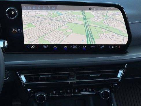 New 2025 Chevrolet Traverse LT w/ Enhanced Driving Package image 13