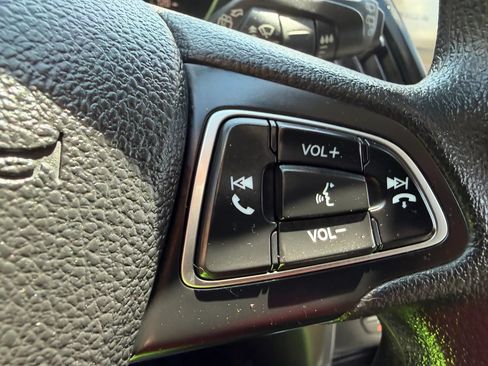 Used 2019 Ford Escape SE AWD/4WD image 18