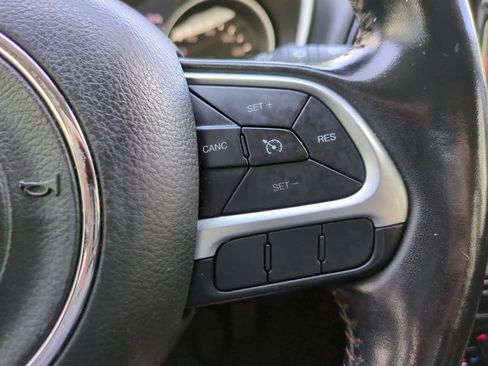 Used 2020 Jeep Compass Limited AWD/4WD image 24
