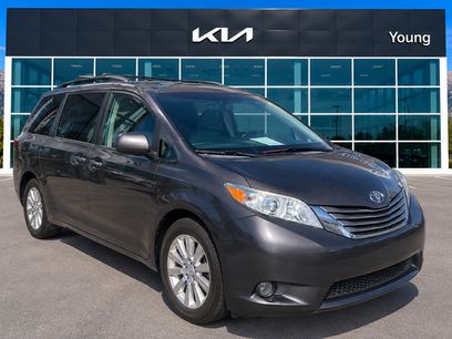 Used 2017 Toyota Sienna XLE
