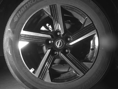 Used 2025 Nissan Sentra SV FWD image 15