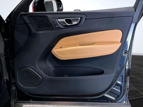 Certified 2023 Volvo XC60 B5 Ultimate AWD/4WD image 27