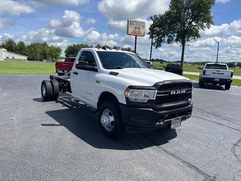 Used 2020 RAM 3500 Tradesman RWD image 7
