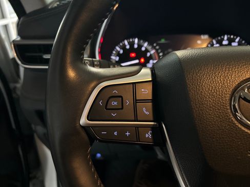 Used 2022 Toyota Highlander Platinum image 28