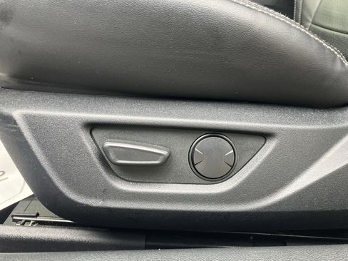 Used 2022 Ford Mustang GT Premium w/ Equipment Group 401A image 16